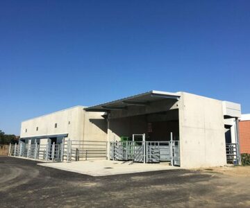 Clinique-bovine-et-blocs-chirurgicaux-Ecole-Nationale-Veterinaire-a-Toulouse-07-480x400